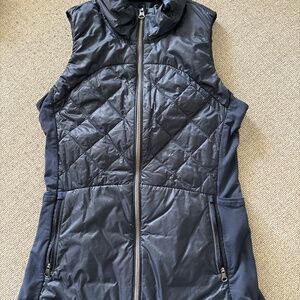 LULULEMON navy blue Vest size 4